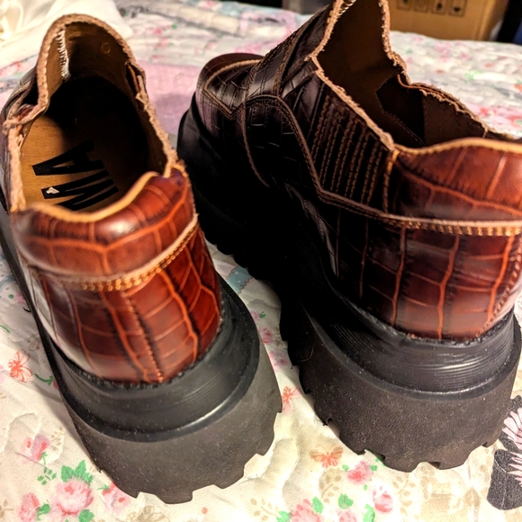 Free People Crocodile print platform loafers UNISEX (W-10)(M-9.5) - Picture 7 of 11